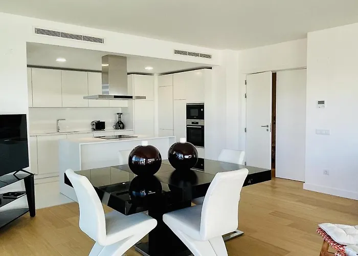 Prime - Shared Pool - 6 Guests - Albufeira